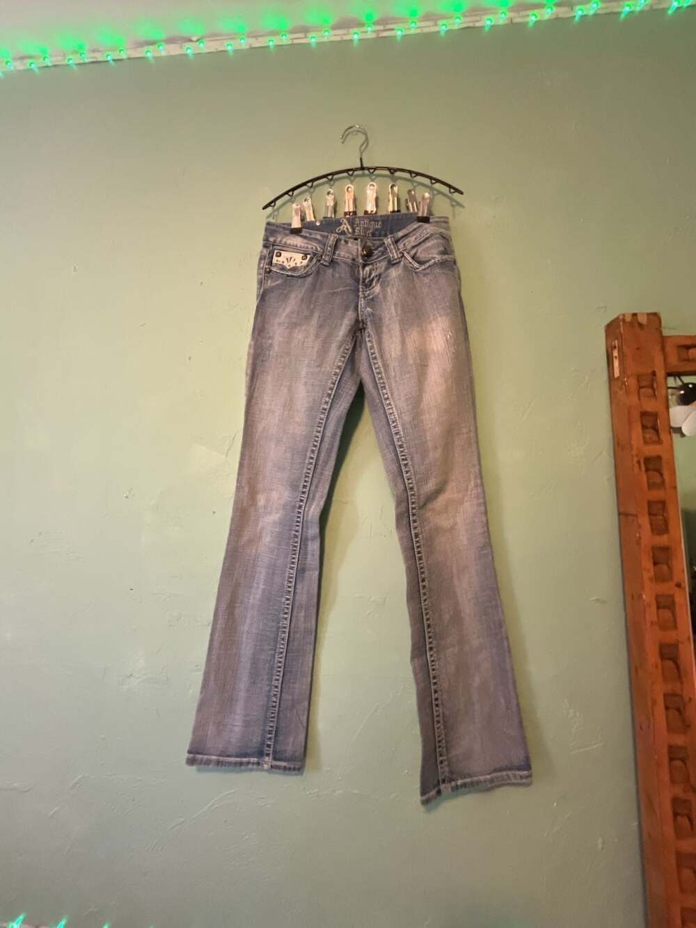 Antique Rivet Women's Low Rise Embellished Pocket Bootcut Jeans